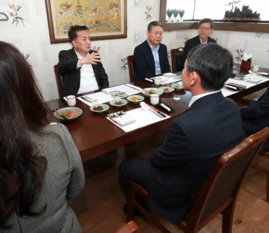 인력난·취업난 미스매칭 해소에 기업인과 머리맞대