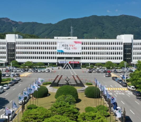 ‘경남형 장난감도서관’ 멋진 이름 지어주세요